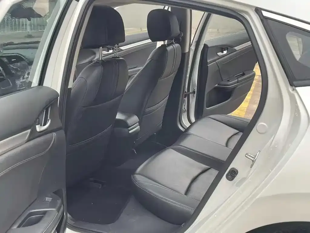 Honda Civic 2021 из CN, фото 2