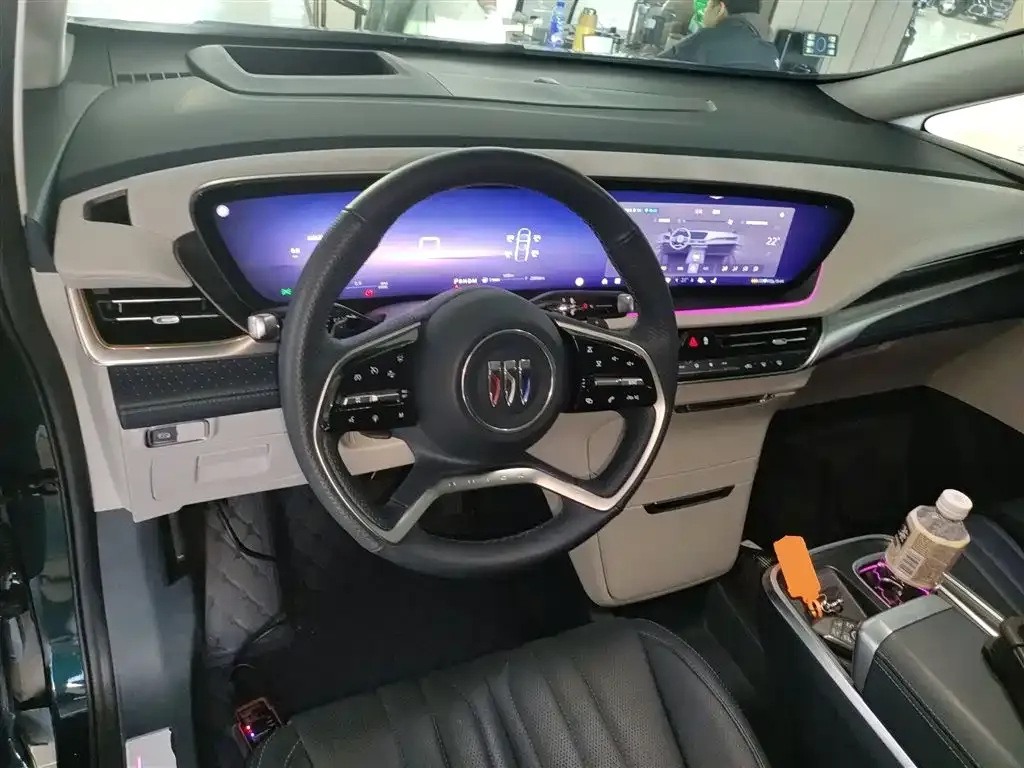 Buick Century 2023 из CN, фото 2