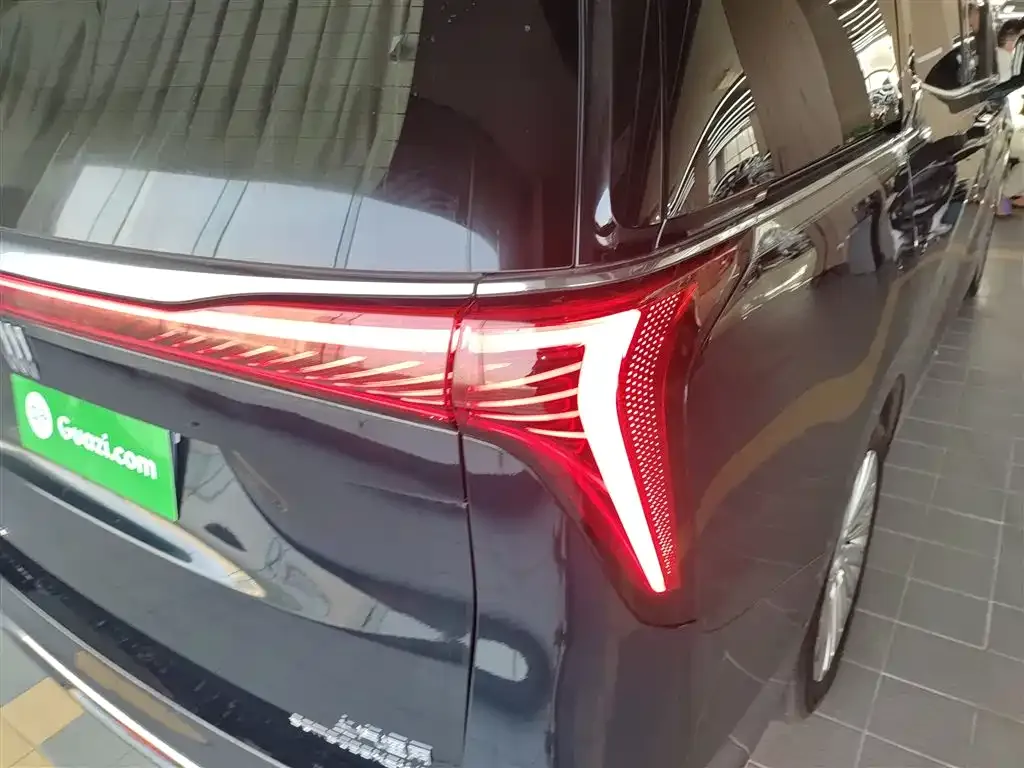 Buick Century 2023 из CN, фото 7