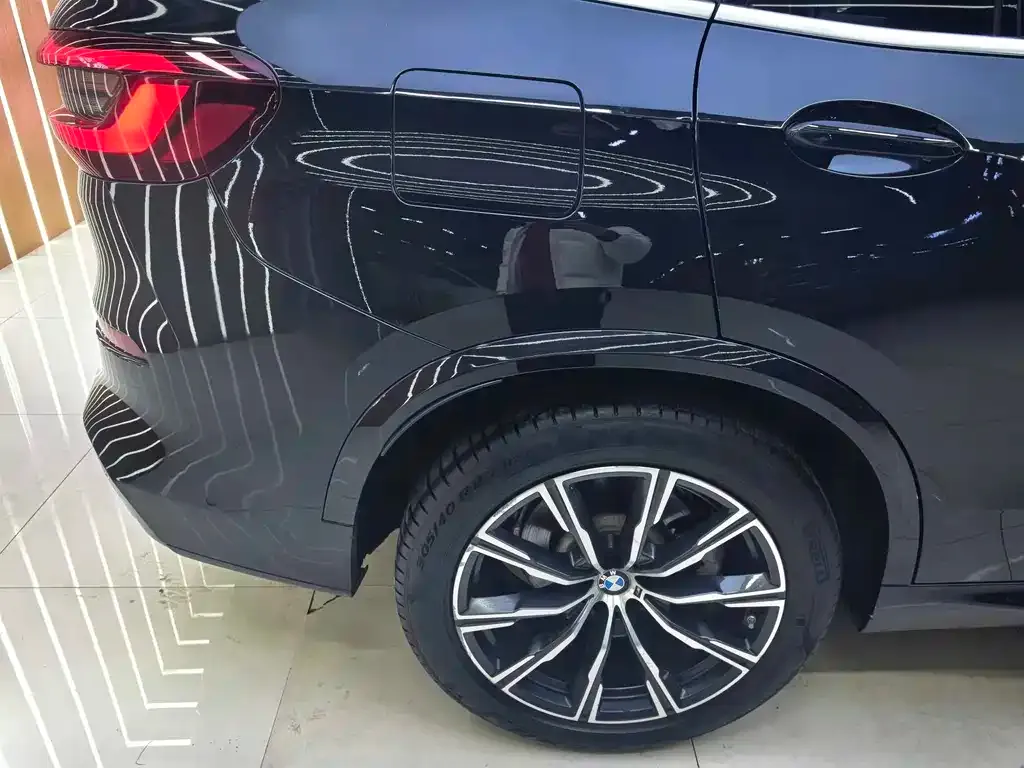 BMW X5 (Import) — фото 8