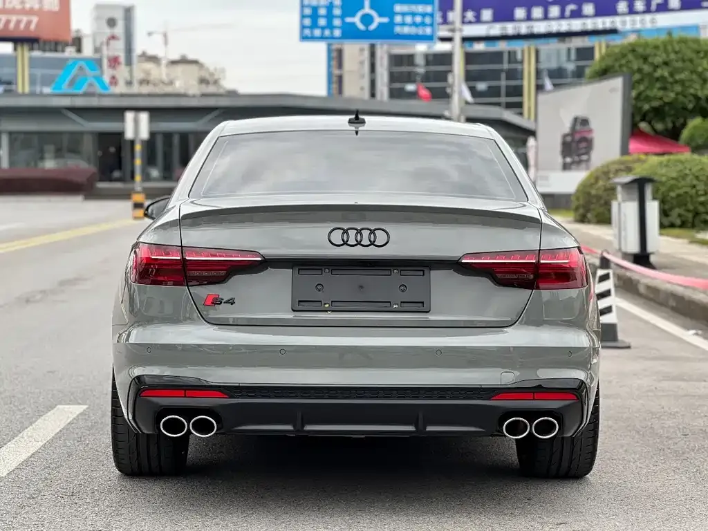 Audi S4 2024 из CN, фото 3