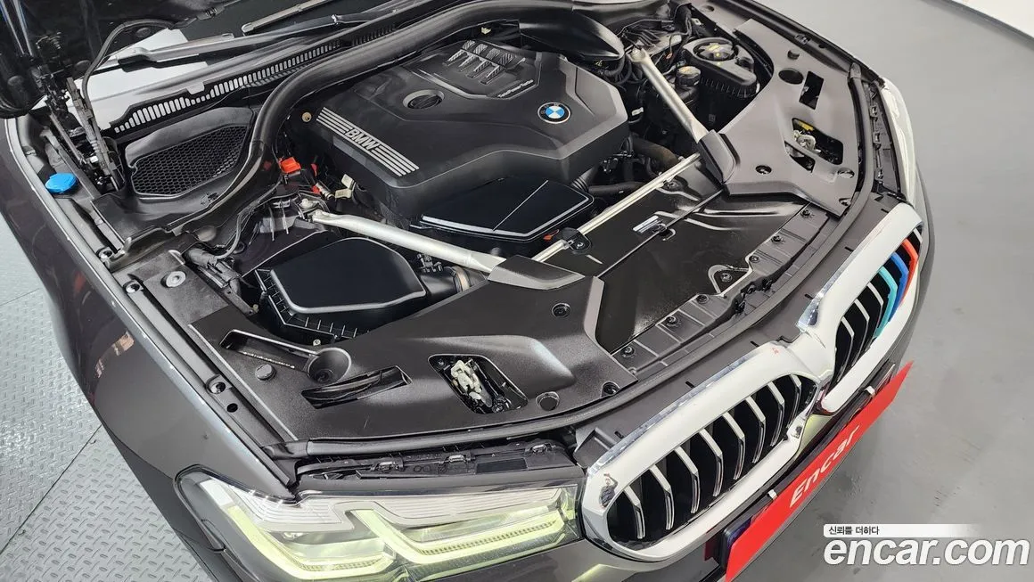 BMW 5-Series 2023 из KR, фото 9