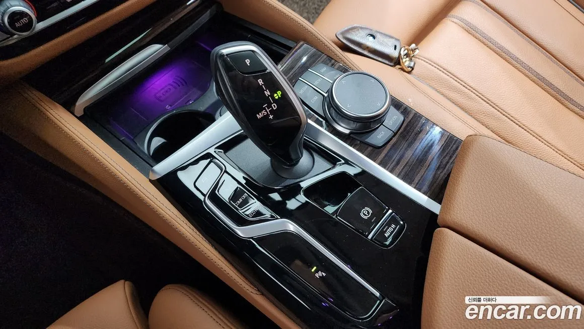BMW 5-Series 2023 из KR, фото 8