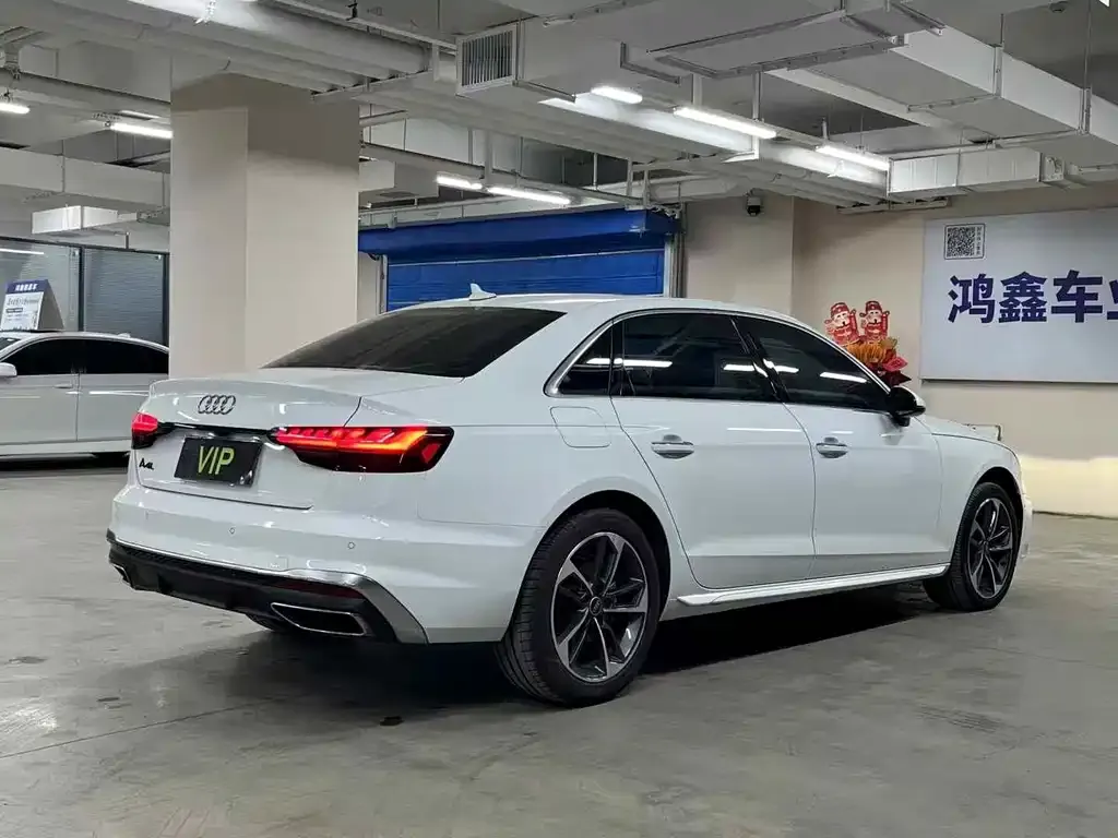 Audi A4L 2024 из CN, фото 4