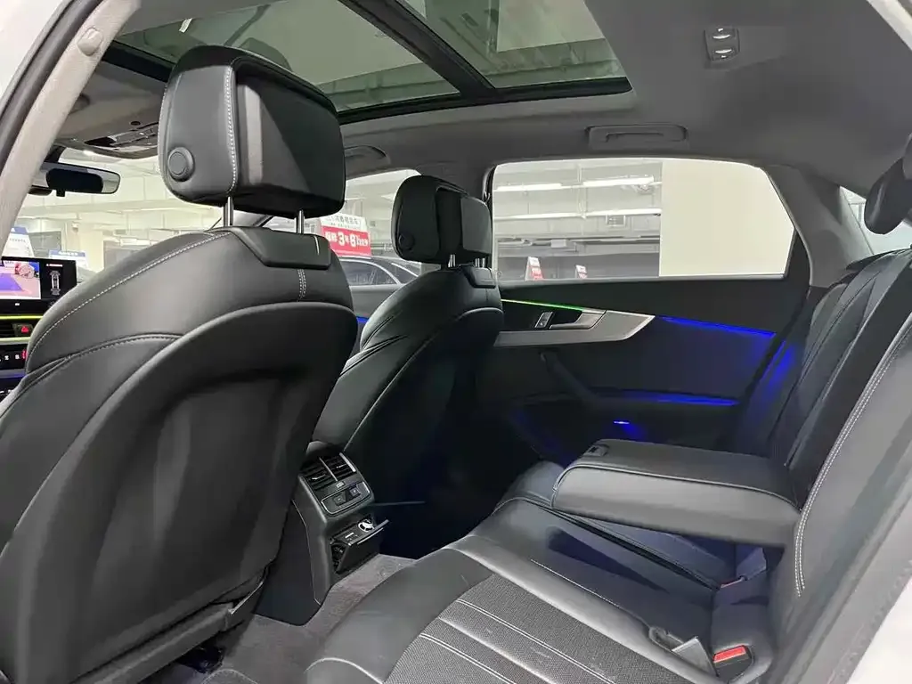 Audi A4L 2024 из CN, фото 8