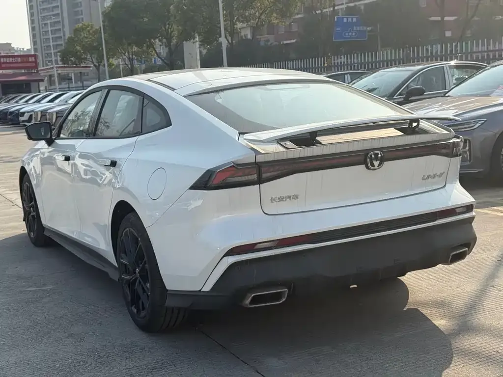Changan UNI-V 2026 из CN, фото 3
