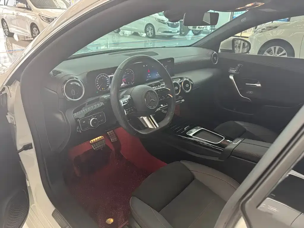 Mercedes-Benz CLA (Import) 2024 из CN, фото 7