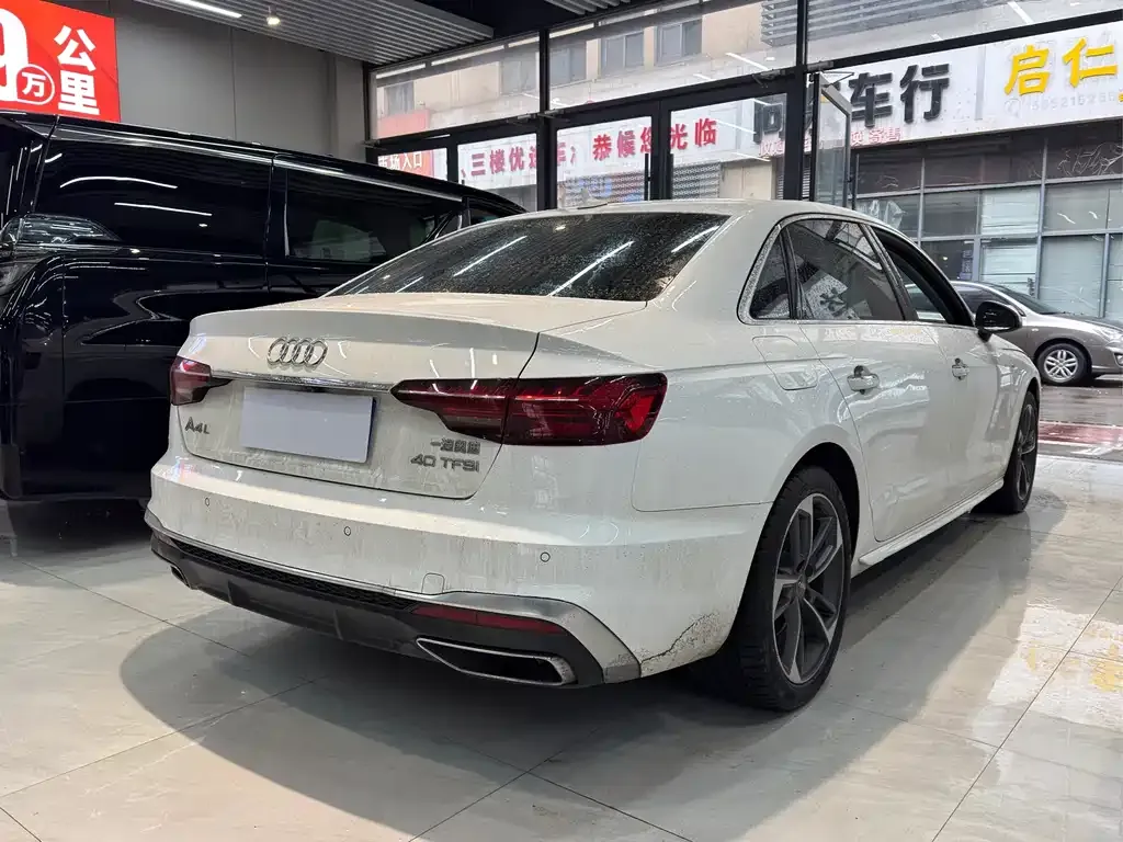 Audi A4L 2021 из CN, фото 7