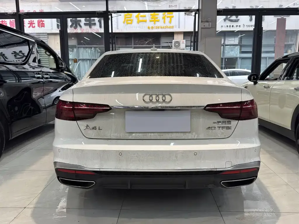 Audi A4L 2021 из CN, фото 9