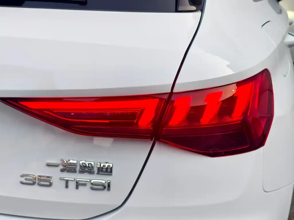 Audi A3 2023 из CN, фото 3