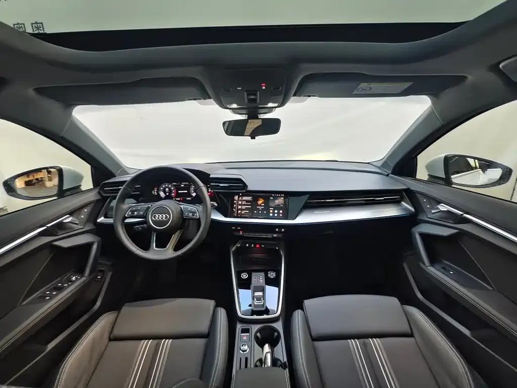 Audi A3 2023 из CN, фото 7