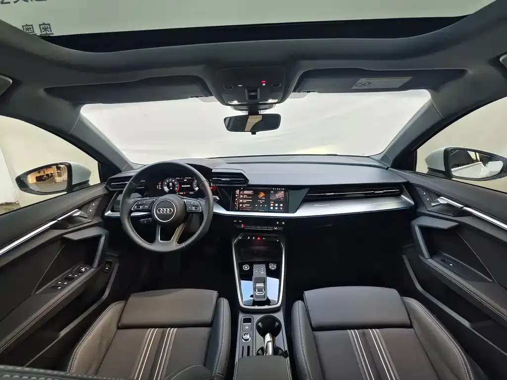 Audi A3 2023 из CN, фото 10