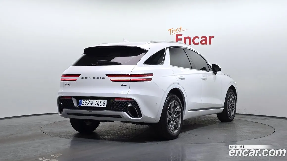 Genesis GV70 2024 из KR, фото 3