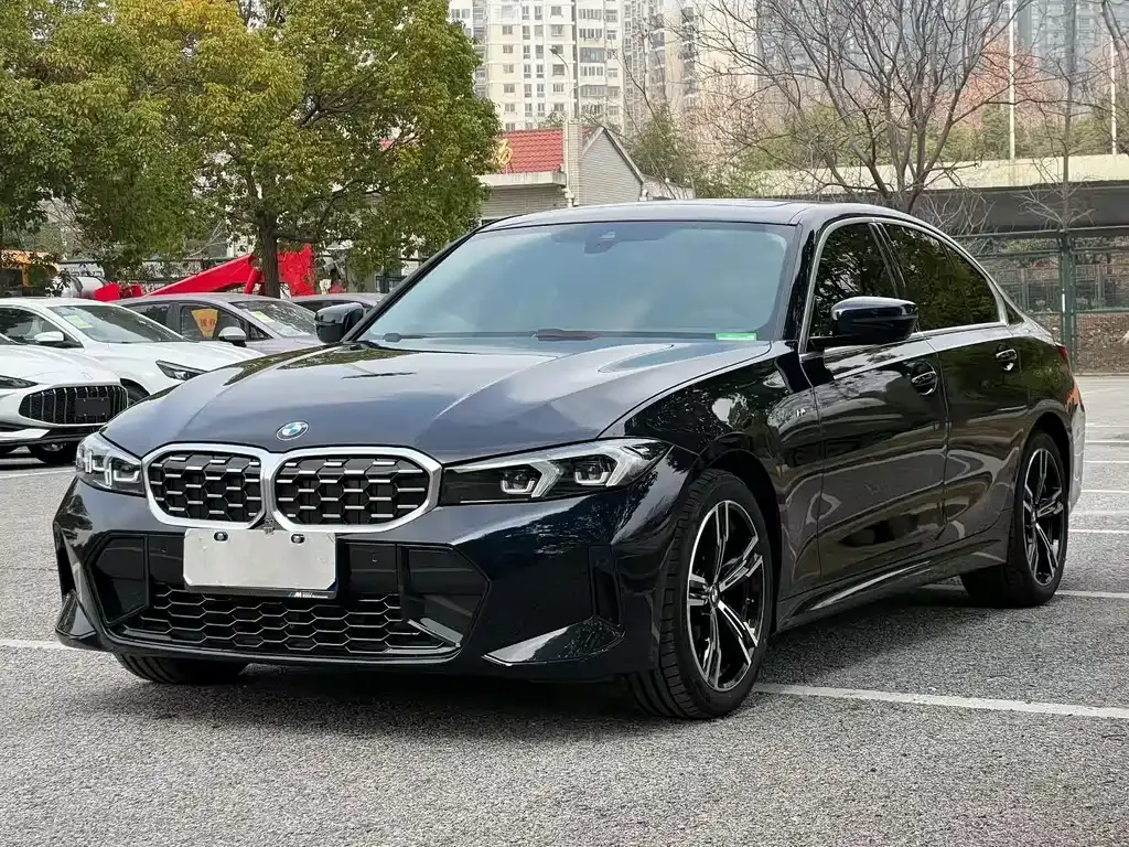 BMW 3 Series 2024 из CN, фото 1