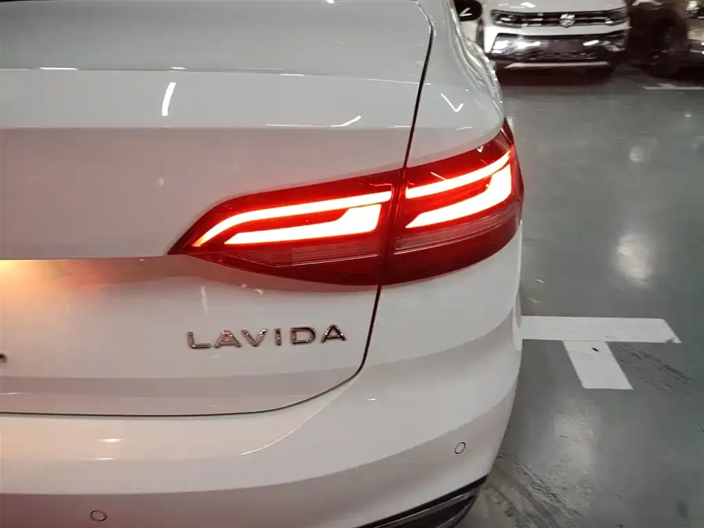 Volkswagen Lavida 2024 из CN, фото 2
