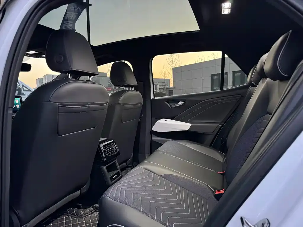 Volkswagen ID.3 2024 из CN, фото 9