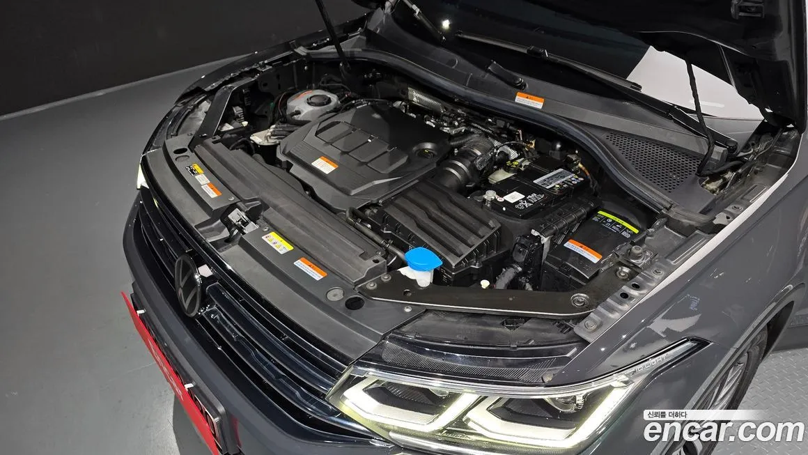 Volkswagen Tiguan — фото 9