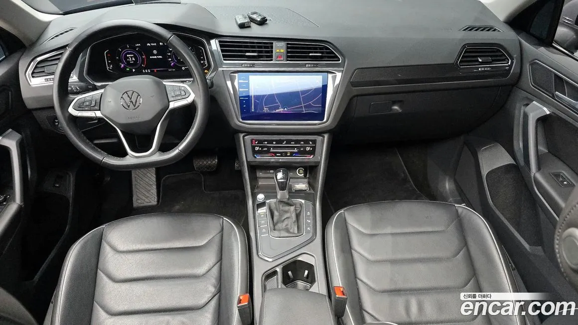 Volkswagen Tiguan — фото 6