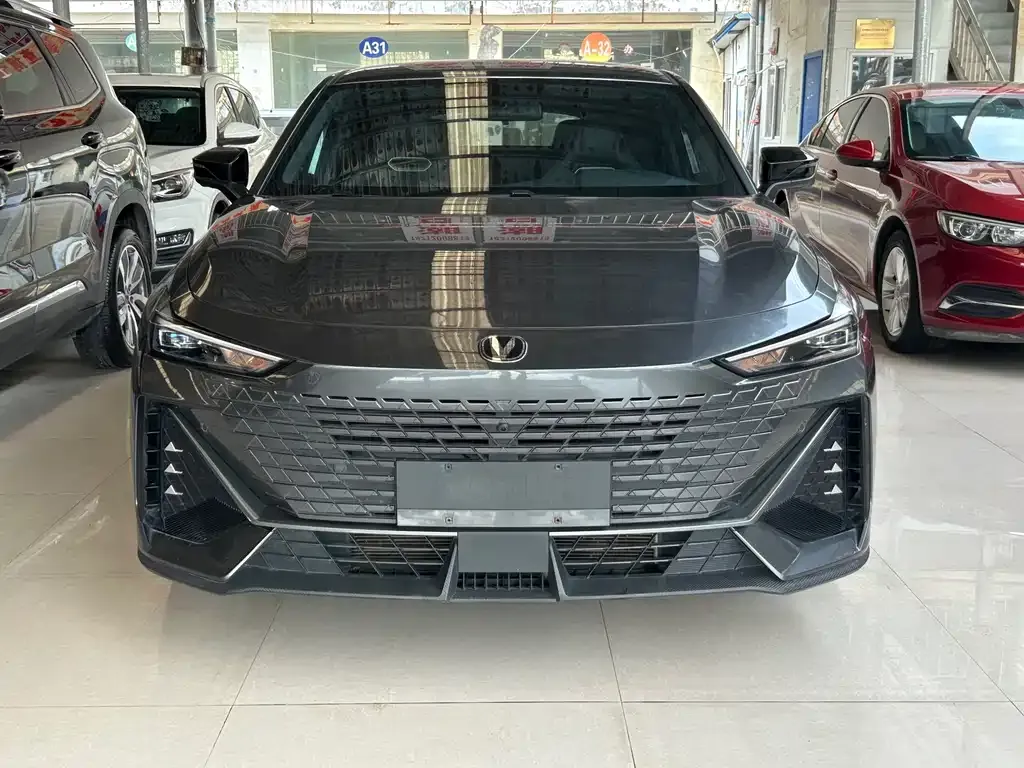 Changan UNI-V 2023 из CN, фото 4