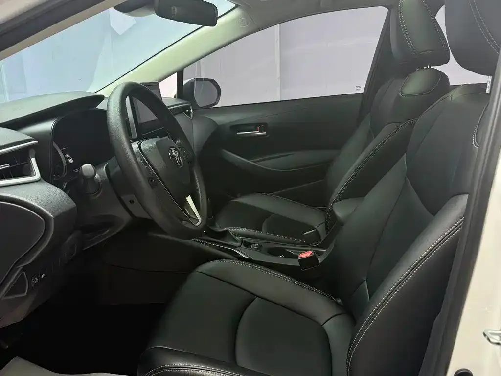 Toyota Corolla 2023 из CN, фото 4