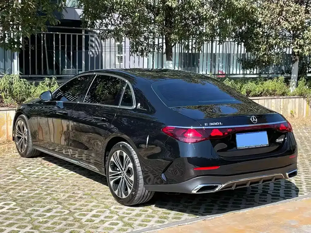 Mercedes-Benz E-Class 2024 из CN, фото 7