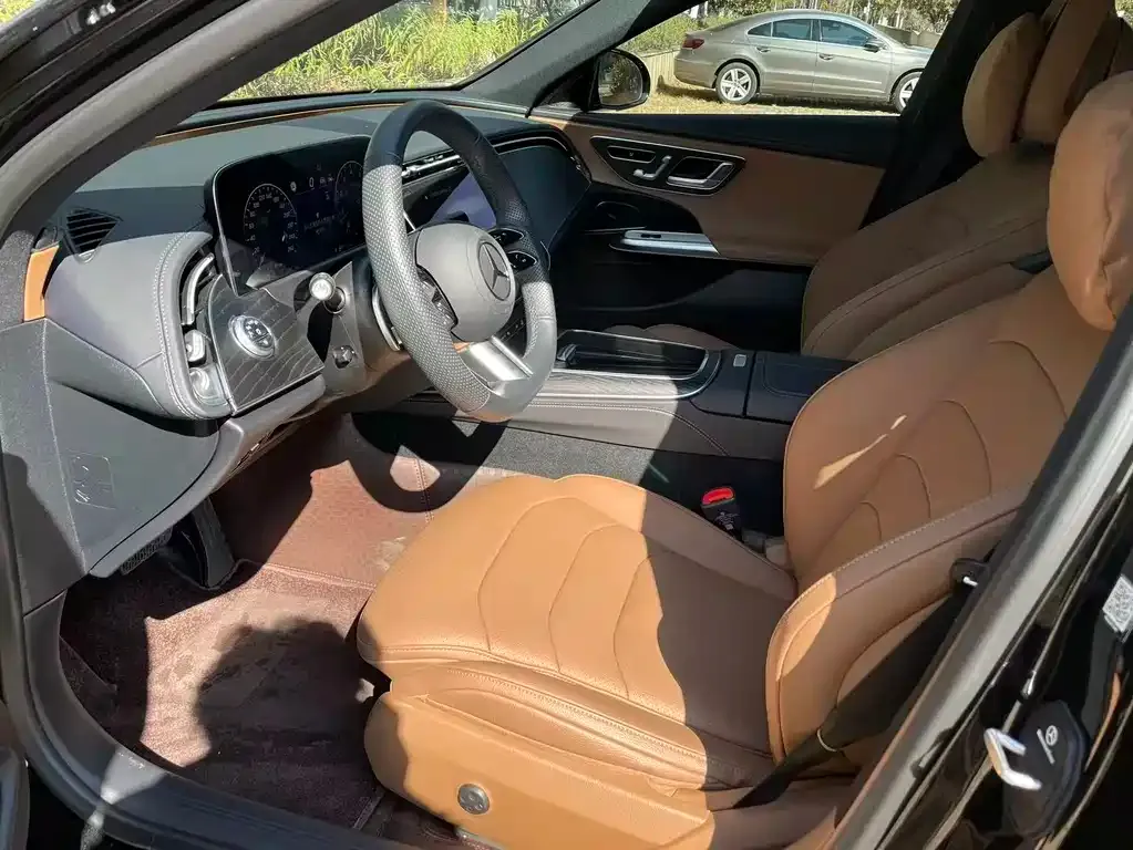 Mercedes-Benz E-Class 2024 из CN, фото 3