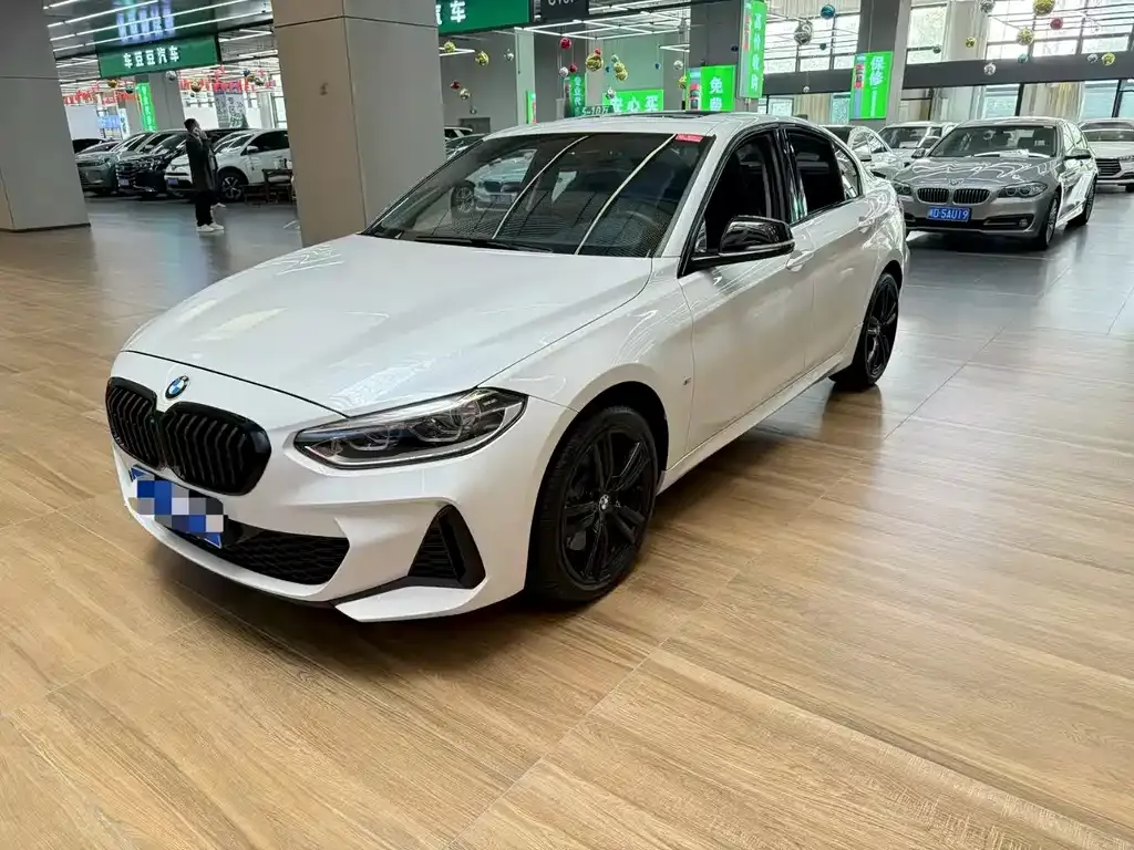 BMW 1 Series — фото 1
