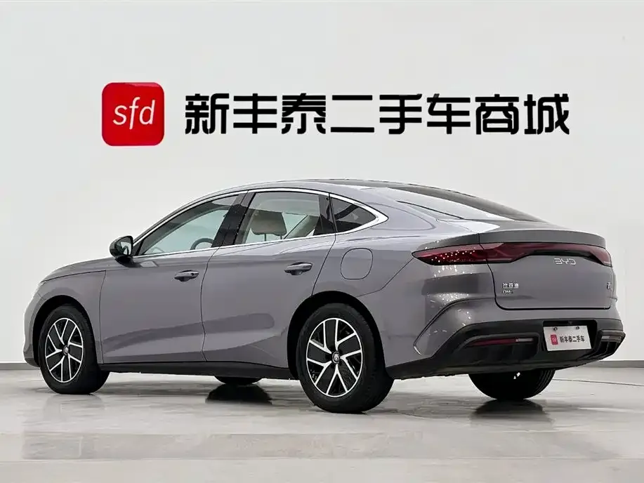 BYD Qin L — фото 8
