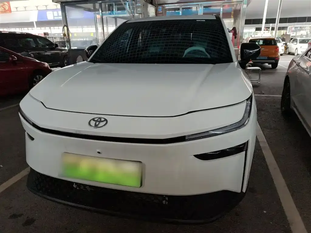 Toyota Platinum 3X 2025 из CN, фото 9