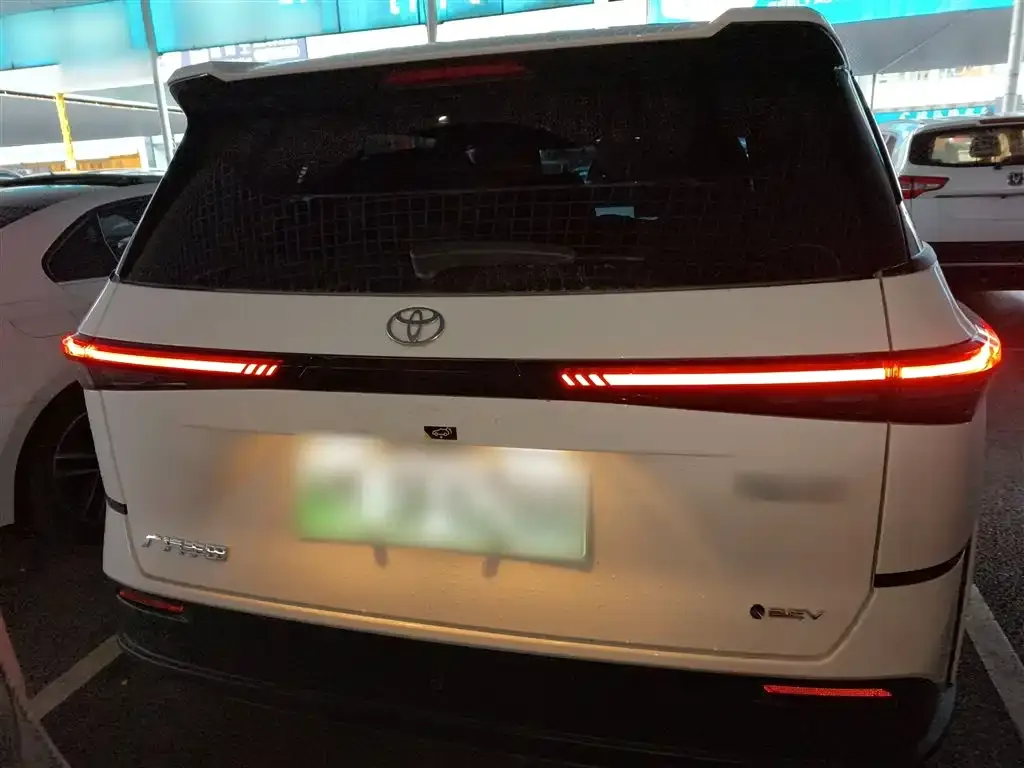 Toyota Platinum 3X 2025 из CN, фото 8