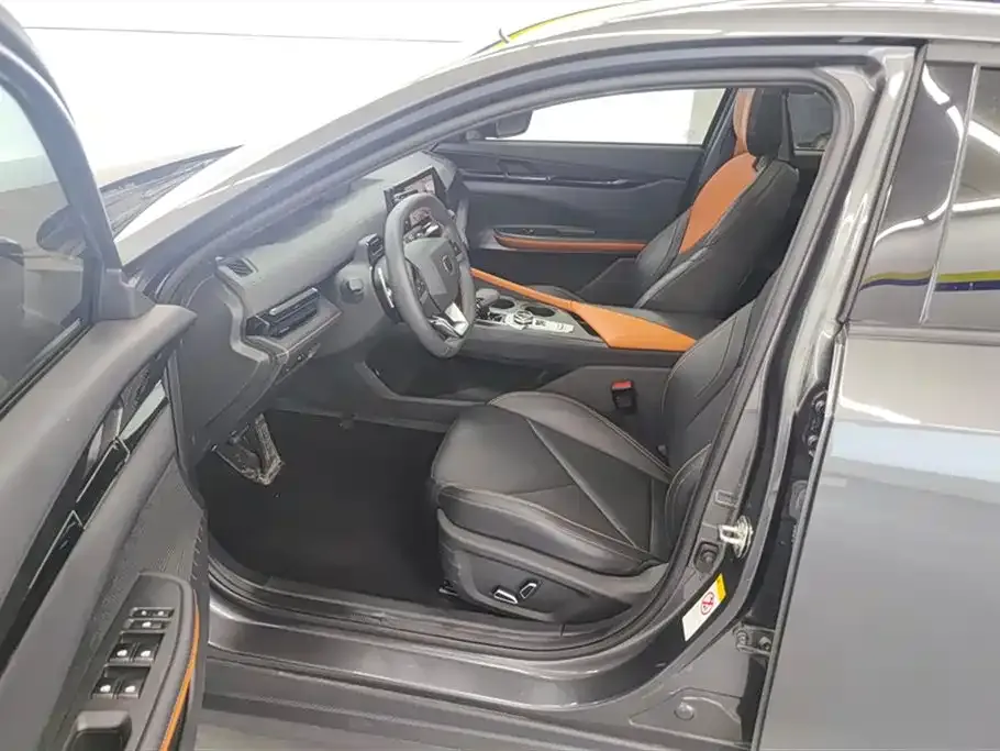Changan UNI-V 2023 из CN, фото 5