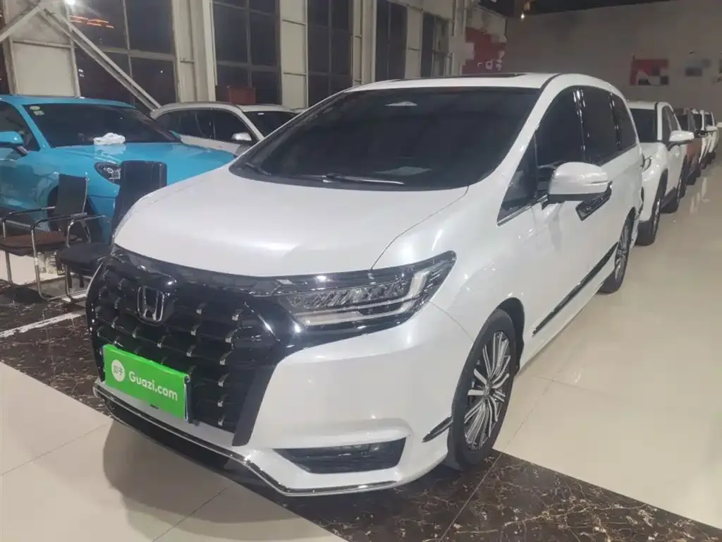 Honda Elysion 2025 из CN, фото 9