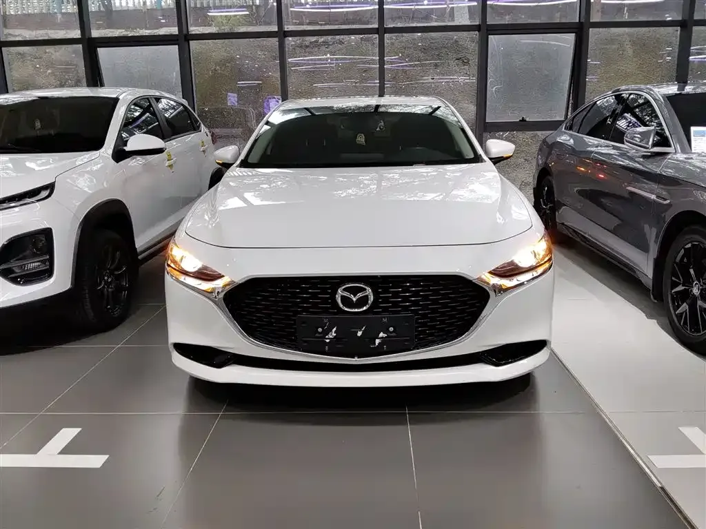 Mazda 3 Axela 2021 из CN, фото 4