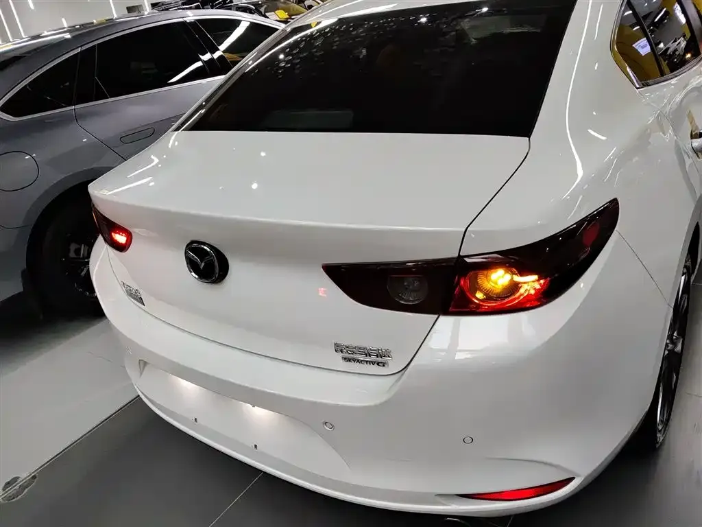 Mazda 3 Axela 2021 из CN, фото 2