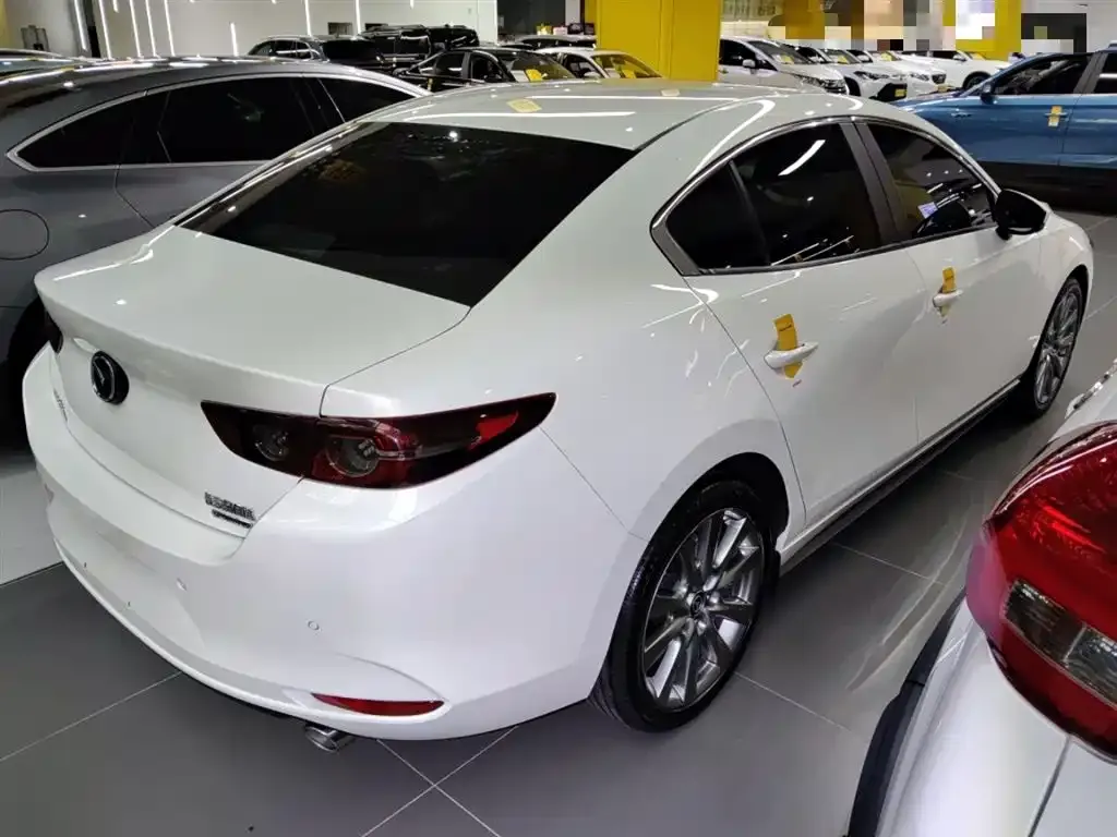 Mazda 3 Axela 2021 из CN, фото 3