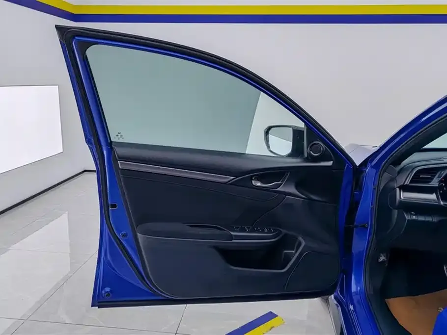 Honda Civic — фото 4