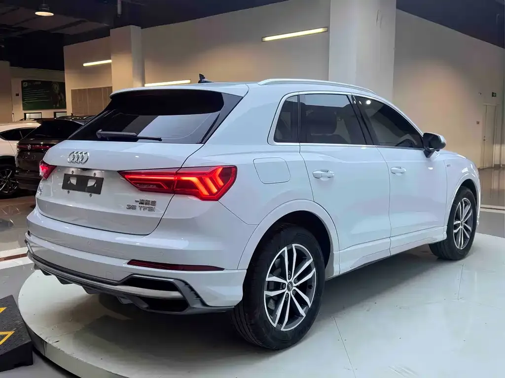 Audi Q3 — фото 9