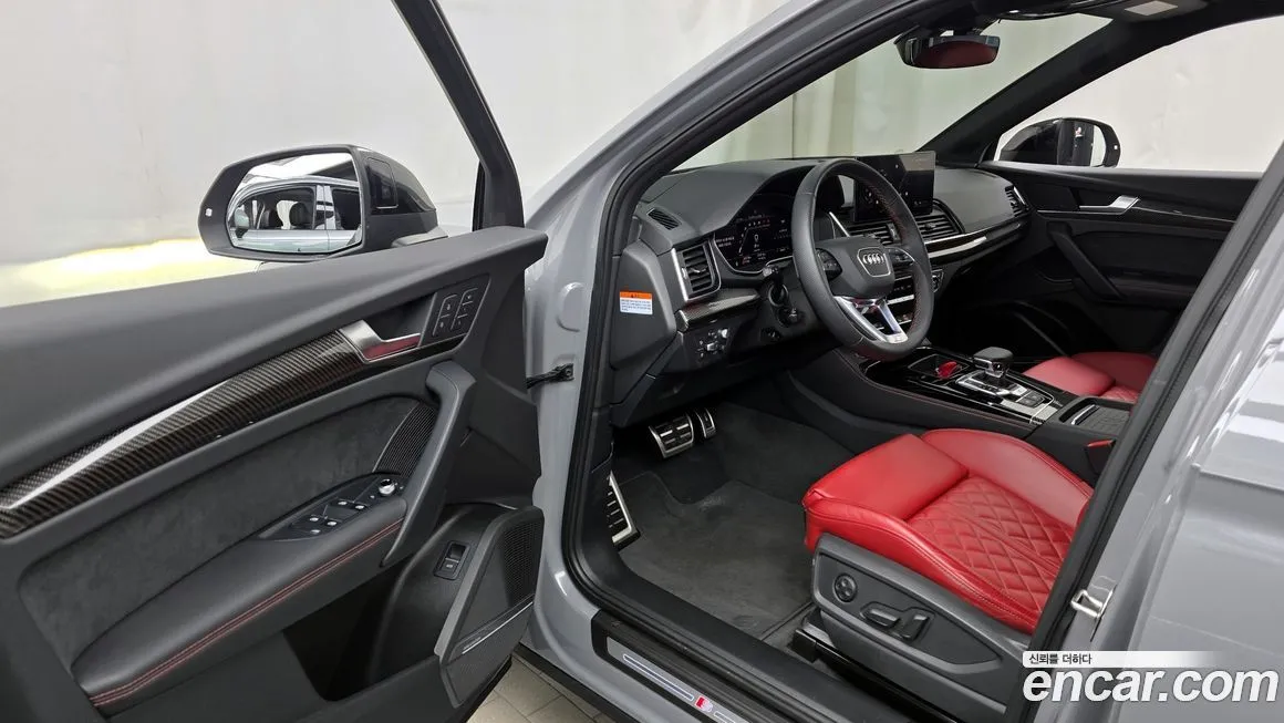 Audi SQ5 2023 из KR, фото 10