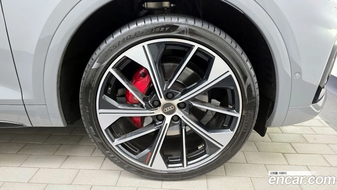 Audi SQ5 2023 из KR, фото 6
