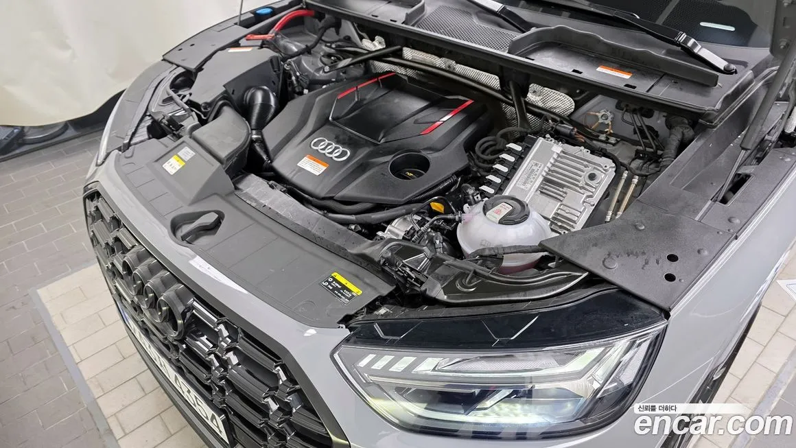 Audi SQ5 2023 из KR, фото 9