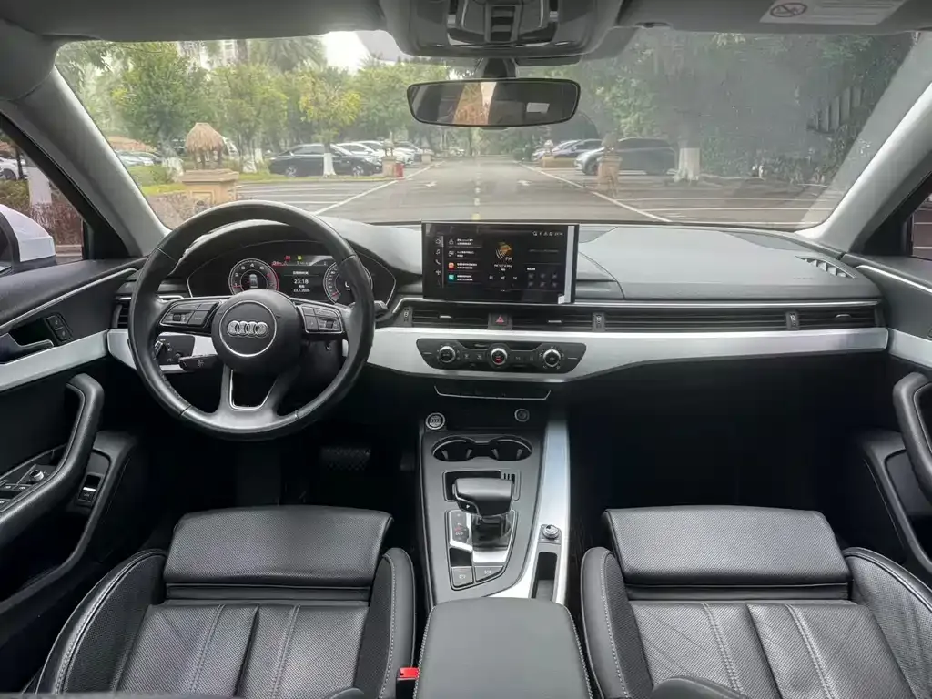 Audi A4L 2023 из CN, фото 9