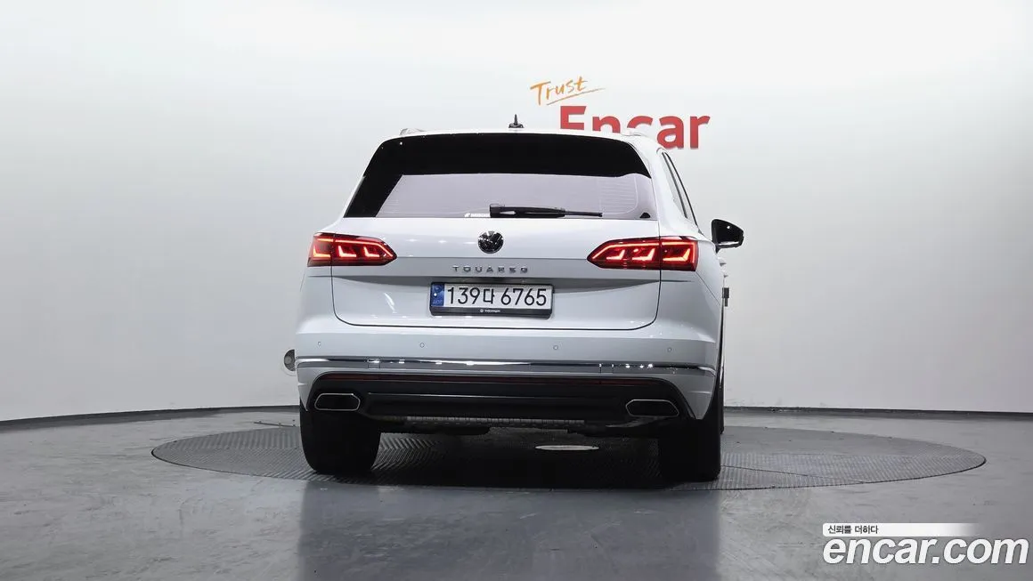 Volkswagen Touareg 2023 из KR, фото 2