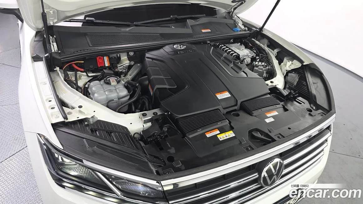 Volkswagen Touareg 2023 из KR, фото 9