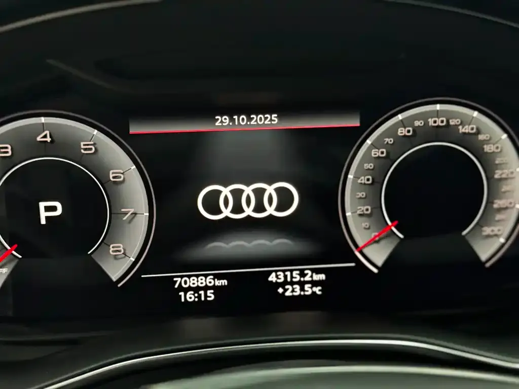 Audi A6L — фото 7