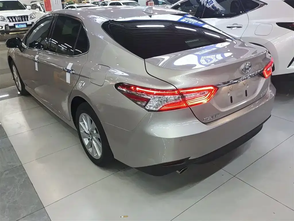 Toyota Camry 2021 из CN, фото 7