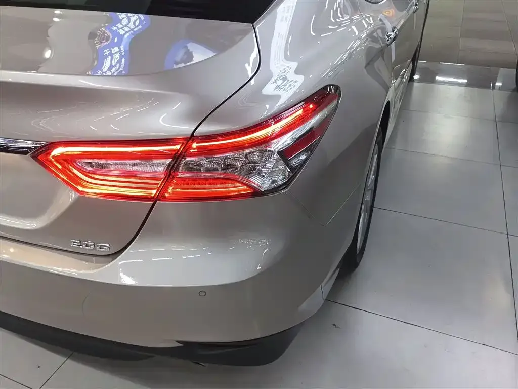 Toyota Camry 2021 из CN, фото 8