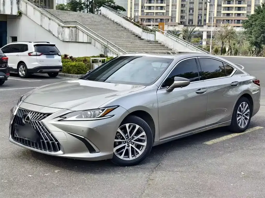 Lexus ES 2022 из CN, фото 4