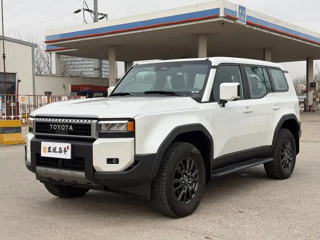 Toyota Prado 2024 из CN, фото 1