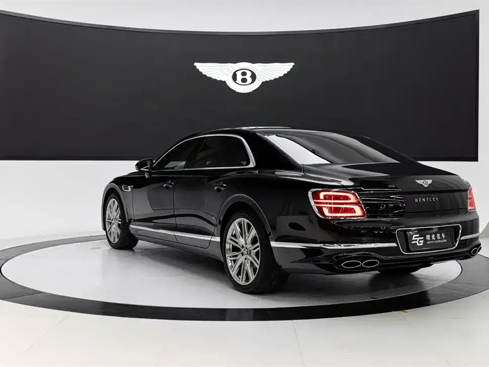 Bentley Flying Spur 2021 из CN, фото 2