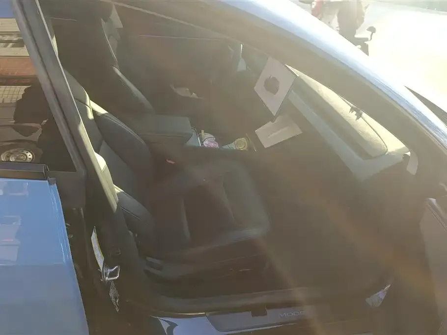 Tesla Model 3 2025 из CN, фото 2